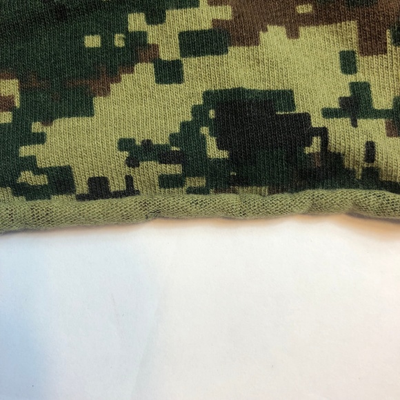 Rare Ferris State University Code V  Camo T Shirt - Picture 8 of 8